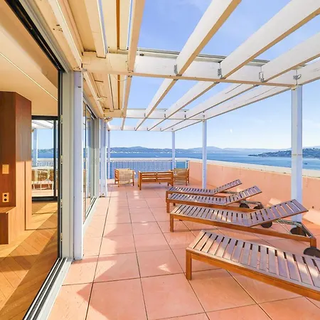 Daire Luxurious Penthouse With Panoramic View St Tropez *