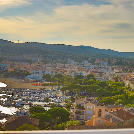 Luxurious Penthouse With Panoramic View St Tropez 아파트 생트막시메